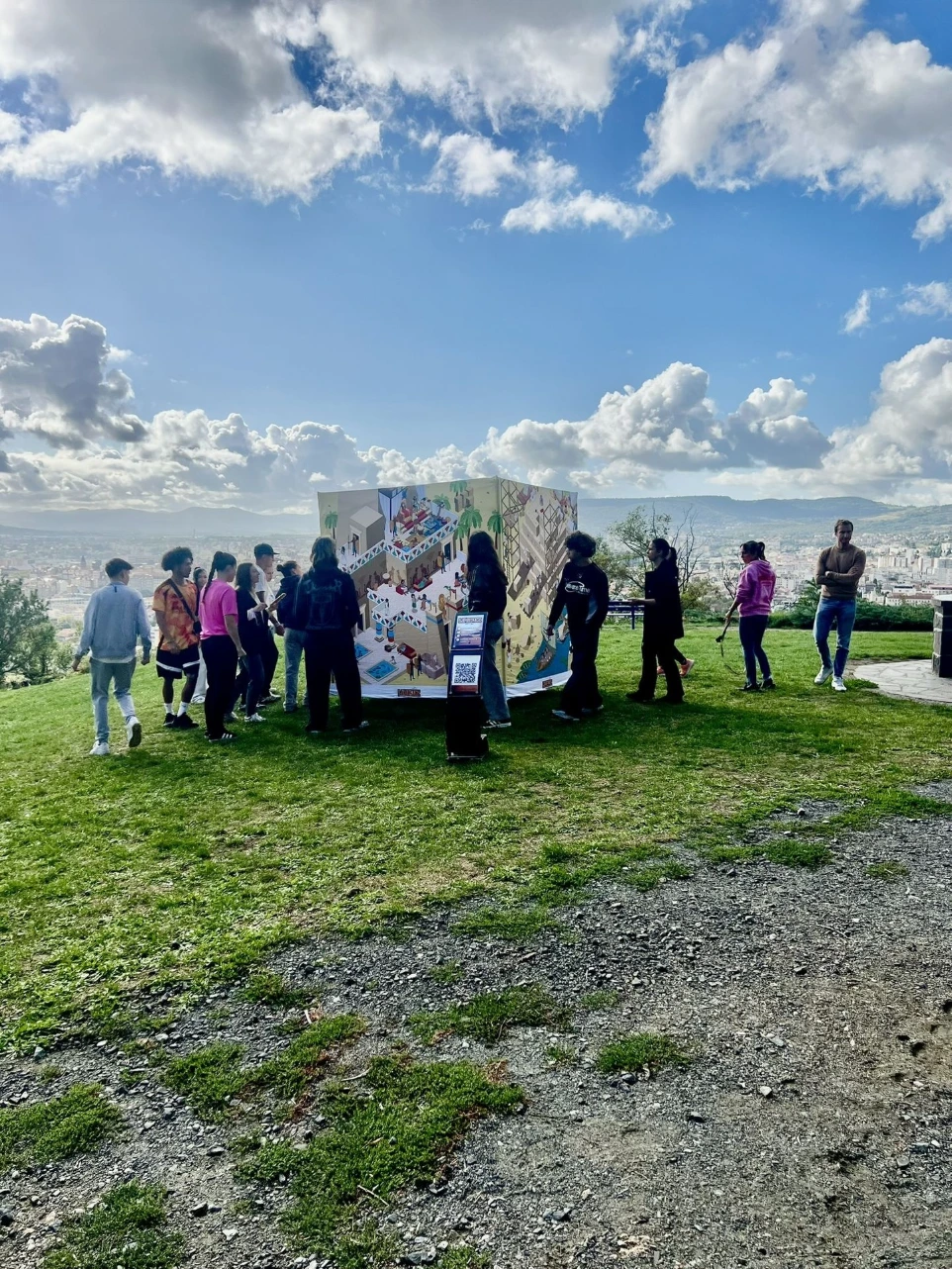 Jeu ou est charlie géant transportable