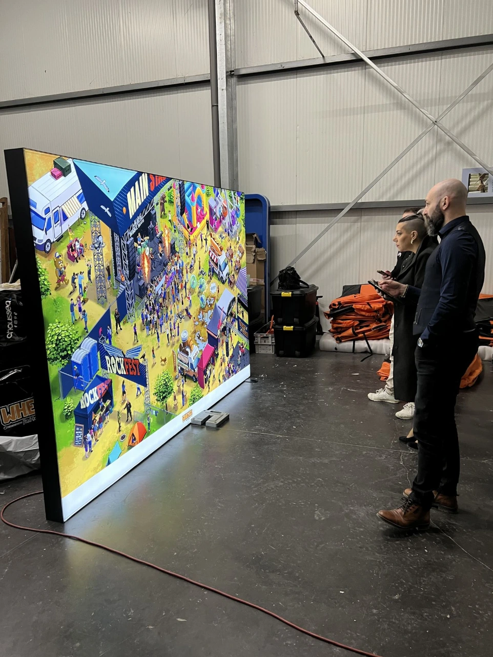 cherche et trouve géant thème festival de rock